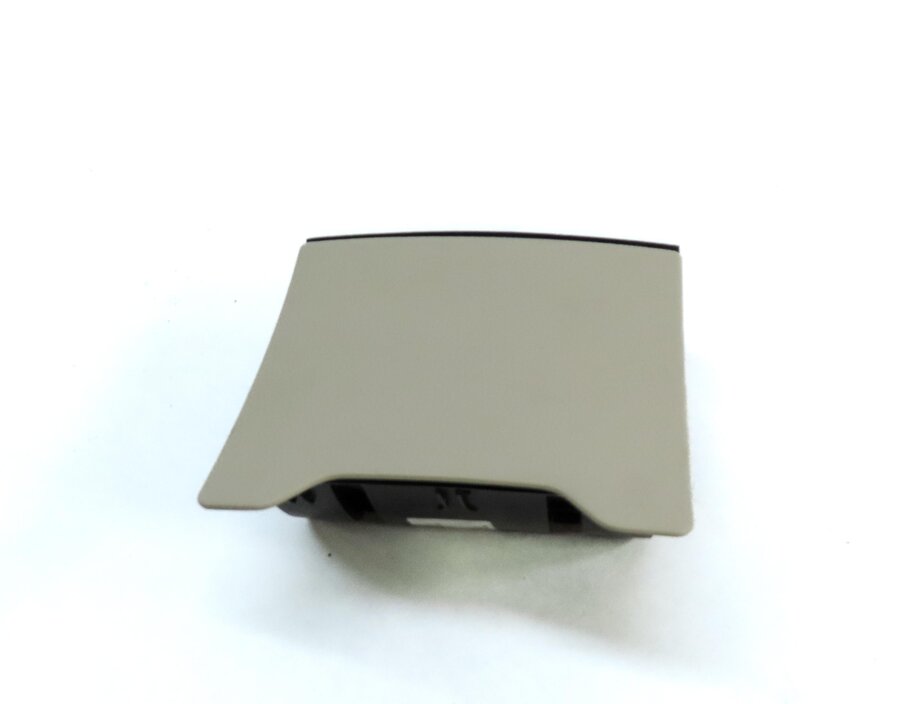Thumbnail 4: 2015 MERCEDES C300 (W205) REAR CENTER CONSOLE ASHTRAY COMPARTMENT (BEIGE)