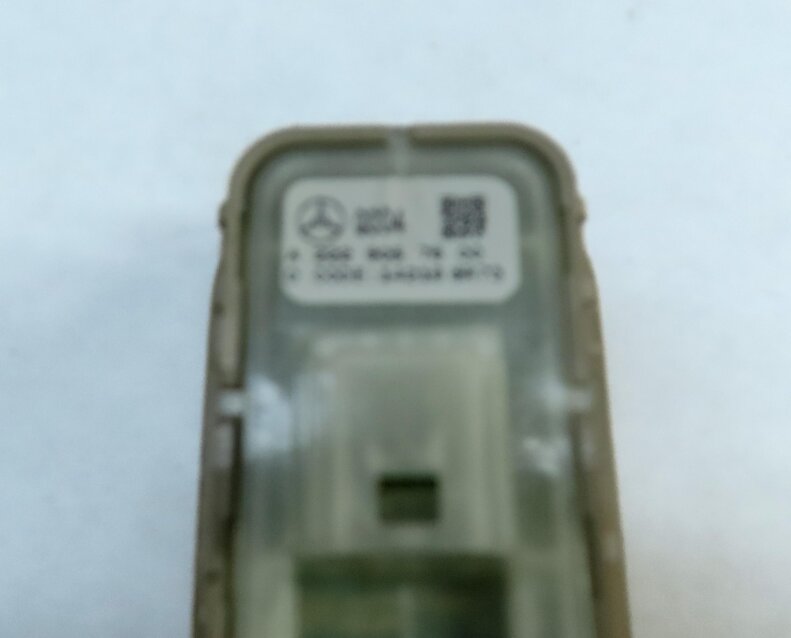 Thumbnail 6: 2015 MERCEDES C300 (W205) REAR TRUNK RELEASE SWITCH BUTTON w/ TRIM (BEIGE)