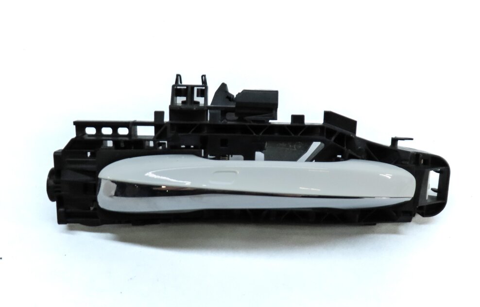 Thumbnail 2: 15-17 MERCEDES C S CLASS (W205 W222) LEFT REAR KEYLESS GO DOOR HANDLE (WHITE)