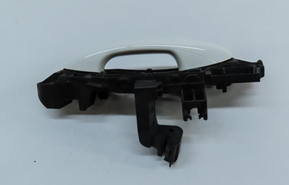 Thumbnail 4: 15-17 MERCEDES C S CLASS (W205 W222) LEFT REAR KEYLESS GO DOOR HANDLE (WHITE)