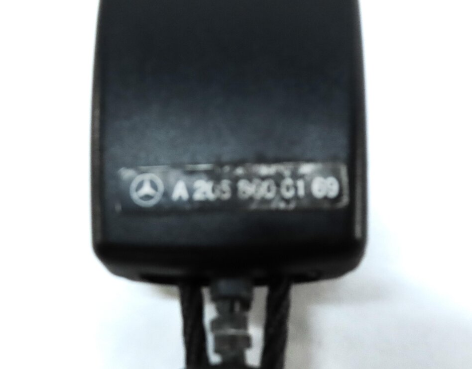 Thumbnail 5: 2015-2021 MERCEDES C GLC (W205 X253) FRONT LEFT DRIVER SEATBELT RECEIVER (BLACK)
