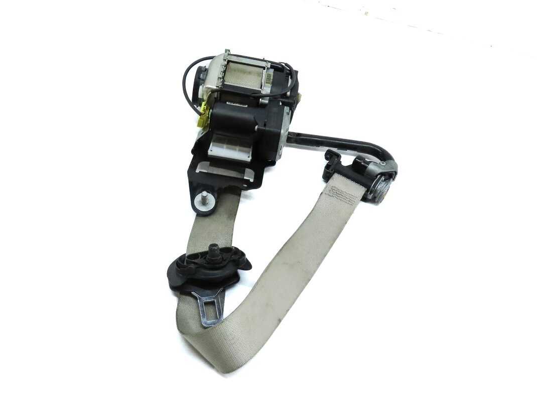 Thumbnail 5: 15-19 MERCEDES C GLC CLASS (W205 X253) RIGHT FRONT SEATBELT RETRACTOR (BEIGE)