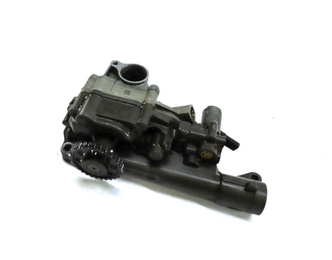 2015 MERCEDES C300 (W205) 2.0L M274 TURBO ENGINE OIL PUMP