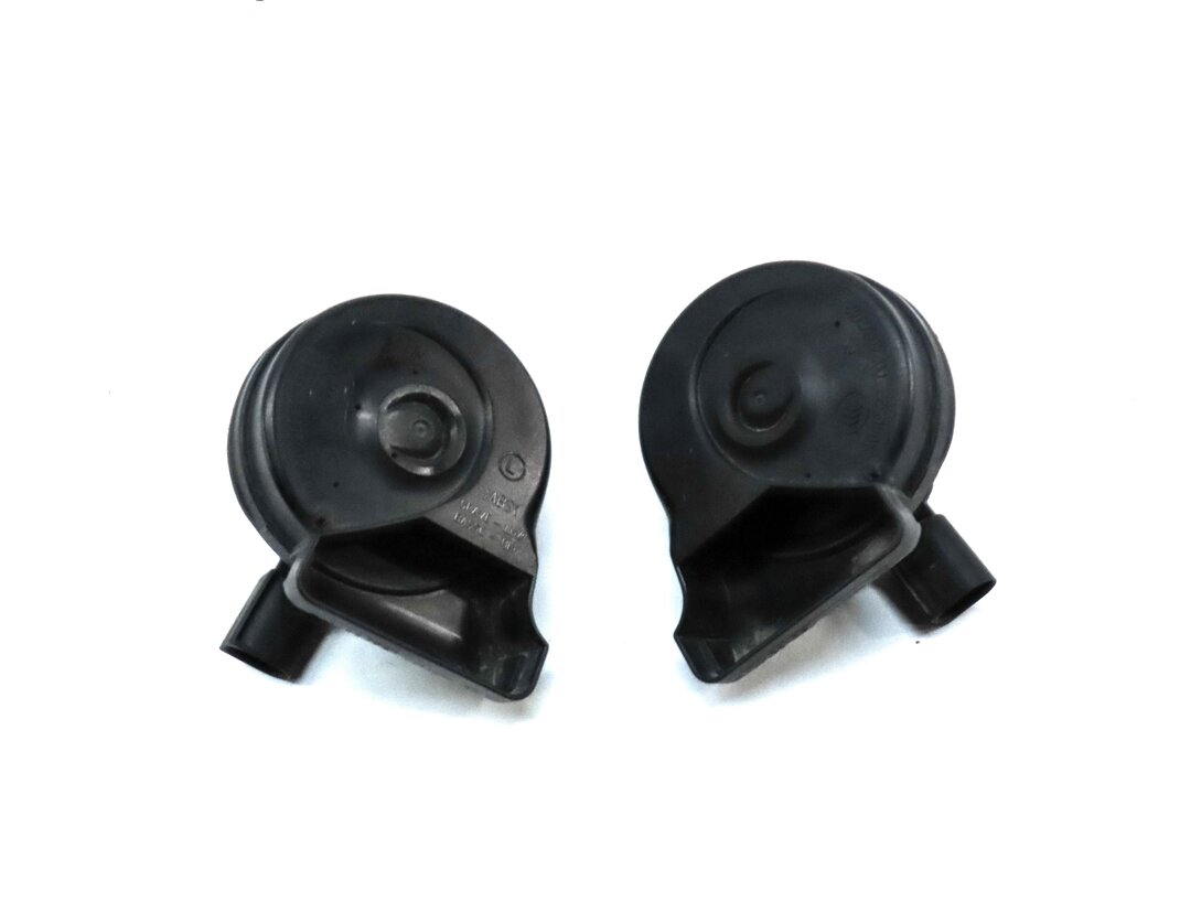 Thumbnail 2: 2015-2023 MERCEDES C-CLASS (W205) HIGH & LOW TONE EMERGENCY SAFETY HORN SET-2