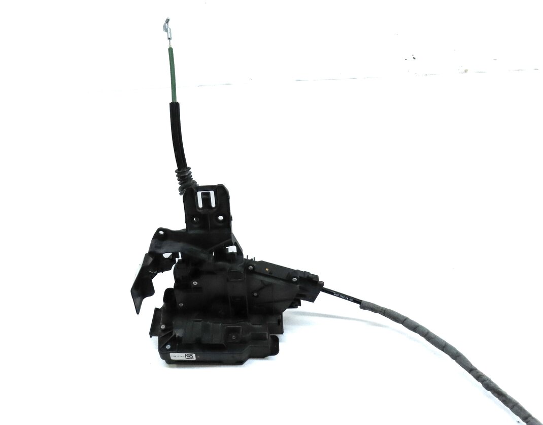 Thumbnail 3: 15-22 MERCEDES C E GLC GLE S (W205 W213 W167 W222 X253) RIGHT FRONT DOOR LATCH