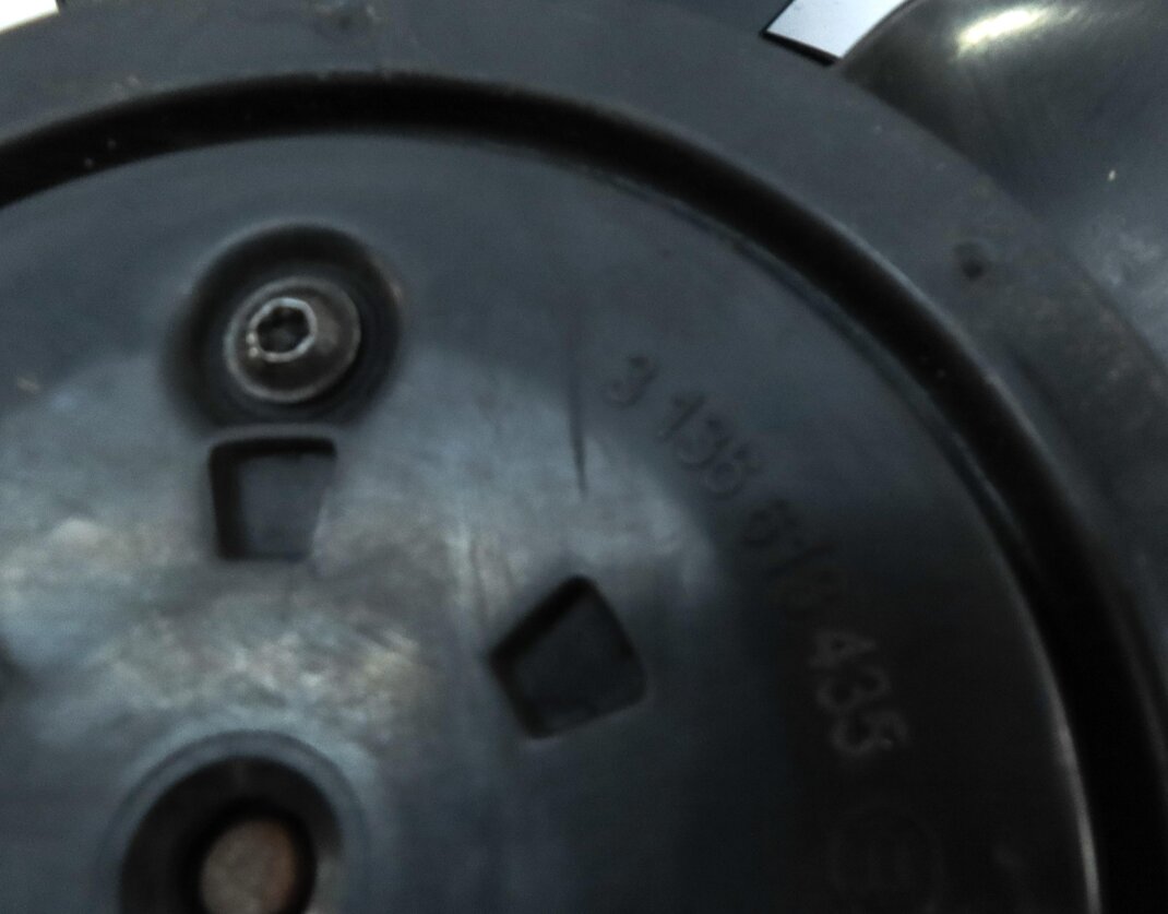 Thumbnail 10: 15-21 MERCEDES C300 C400 W205 ELECTRIC RADIATOR COOLING FAN MOTOR BLADE & SHROUD