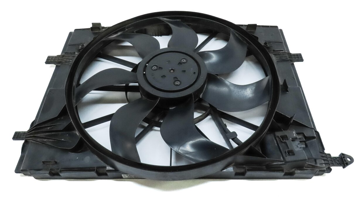 Thumbnail 4: 15-21 MERCEDES C300 C400 W205 ELECTRIC RADIATOR COOLING FAN MOTOR BLADE & SHROUD