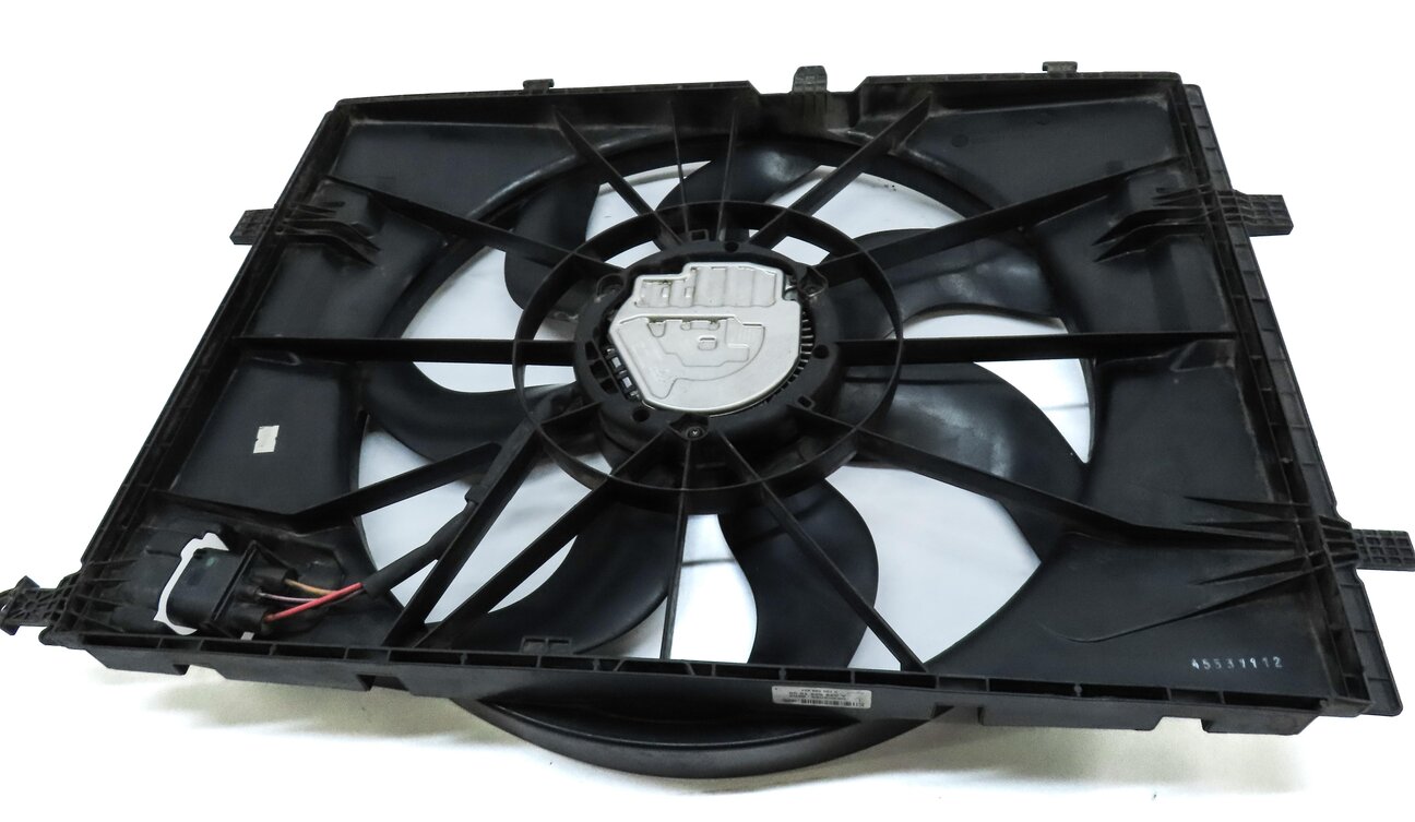 Thumbnail 6: 15-21 MERCEDES C300 C400 W205 ELECTRIC RADIATOR COOLING FAN MOTOR BLADE & SHROUD