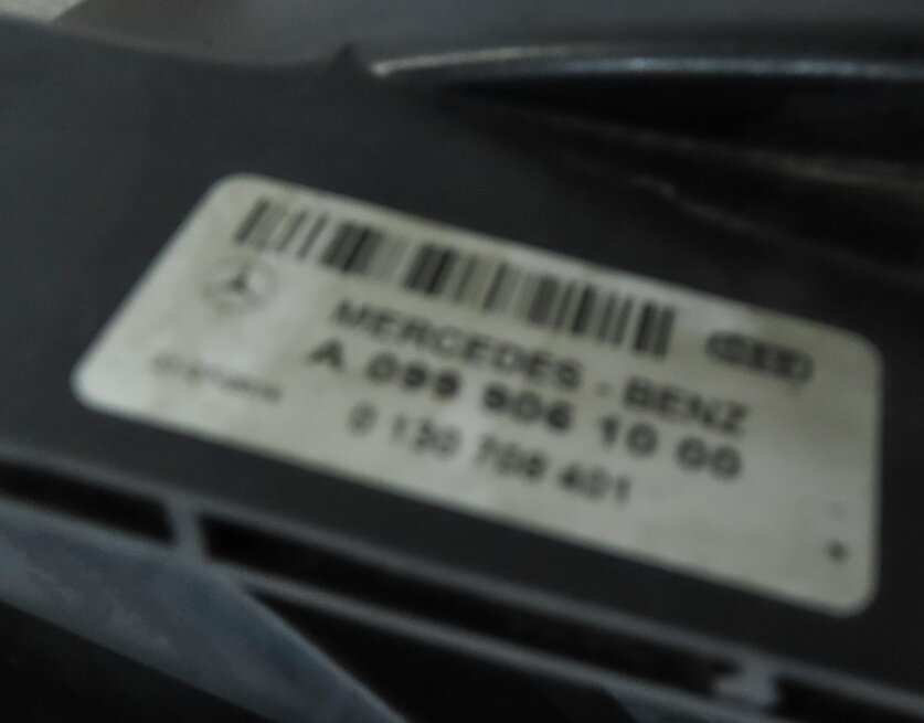 Thumbnail 8: 15-21 MERCEDES C300 C400 W205 ELECTRIC RADIATOR COOLING FAN MOTOR BLADE & SHROUD