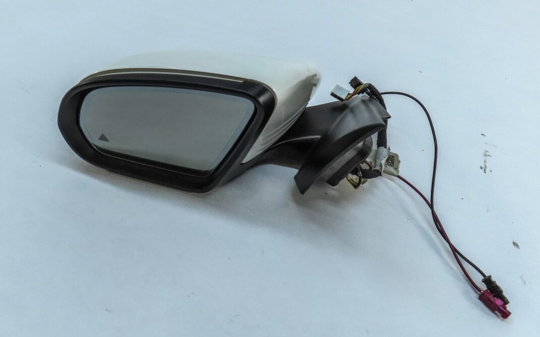 15-16 MERCEDES C-CLASS (W205) LEFT BLIND SPOT P-FOLD AUTODIM DOOR MIRROR (WHITE)