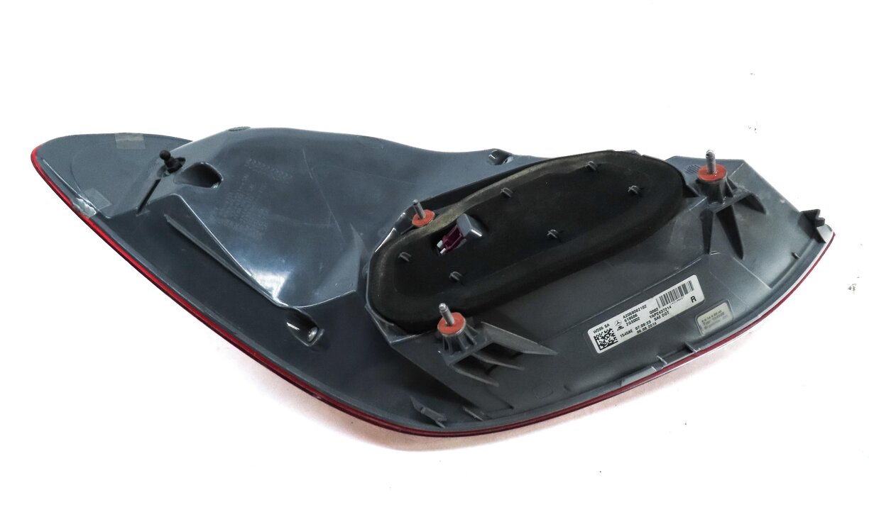 Thumbnail 5: 15-18 MERCEDES C300 C350 C400 C450 C63 (W205) RIGHT LED TAILLIGHT BRAKE LIGHT
