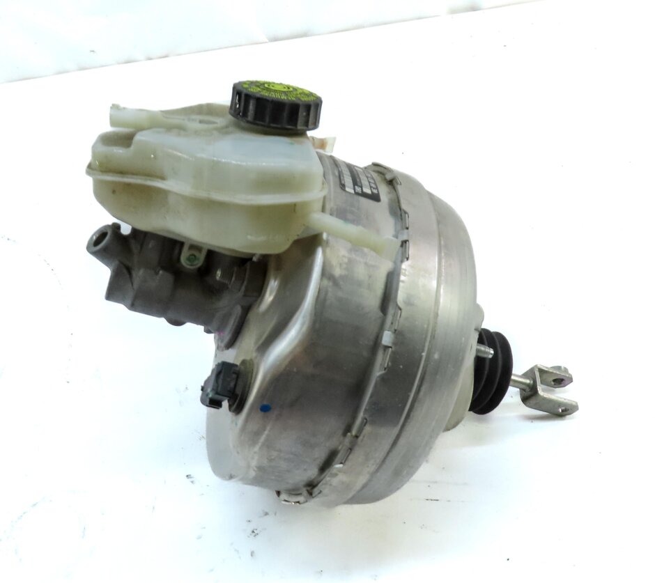 Thumbnail 4: 15-18 MERCEDES C-CLASS (W205) POWER BRAKE BOOSTER w/ MASTER CYLINDER & RESERVOIR