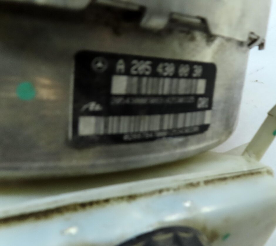 Thumbnail 7: 15-18 MERCEDES C-CLASS (W205) POWER BRAKE BOOSTER w/ MASTER CYLINDER & RESERVOIR