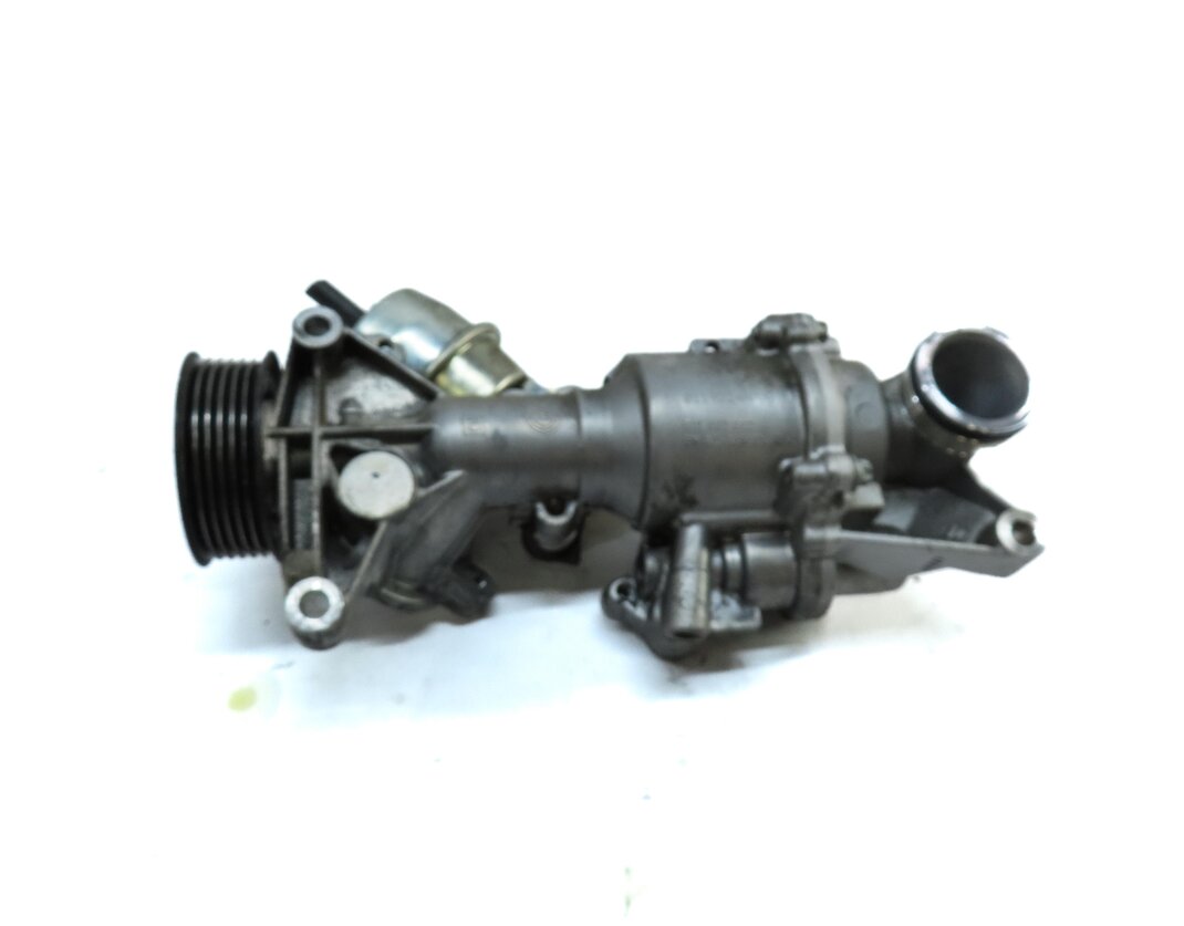 Thumbnail 2: 2015 MERCEDES C300 (W205) 2.0L M274 TURBO ENGINE WATER PUMP w/ THERMOSTAT