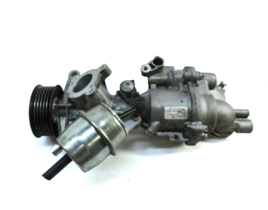 Thumbnail 6: 2015 MERCEDES C300 (W205) 2.0L M274 TURBO ENGINE WATER PUMP w/ THERMOSTAT