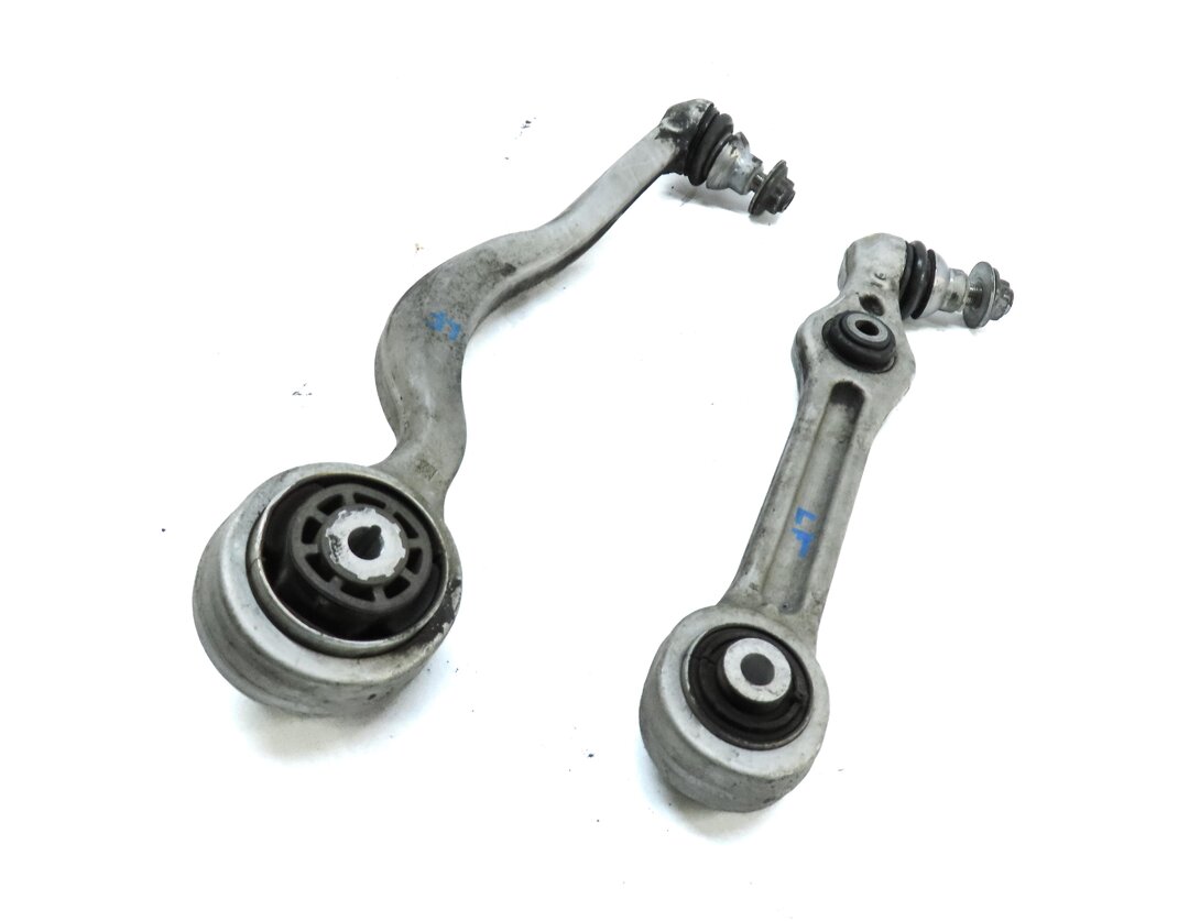2015 MERCEDES C300 (W205) FRONT LEFT DRIVER LOWER CONTROL ARM SET-2
