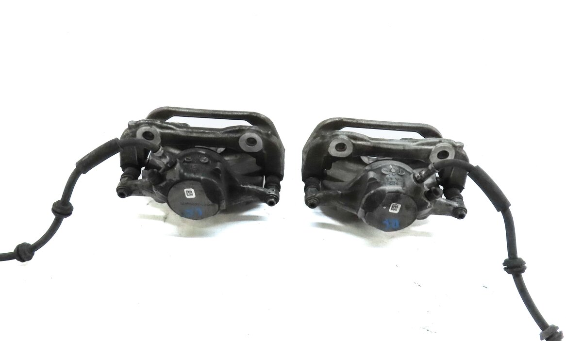 Thumbnail 4: 2015-2021 MERCEDES C300 E300 (W205 W213) FRONT LEFT & RIGHT BRAKE CALIPER SET