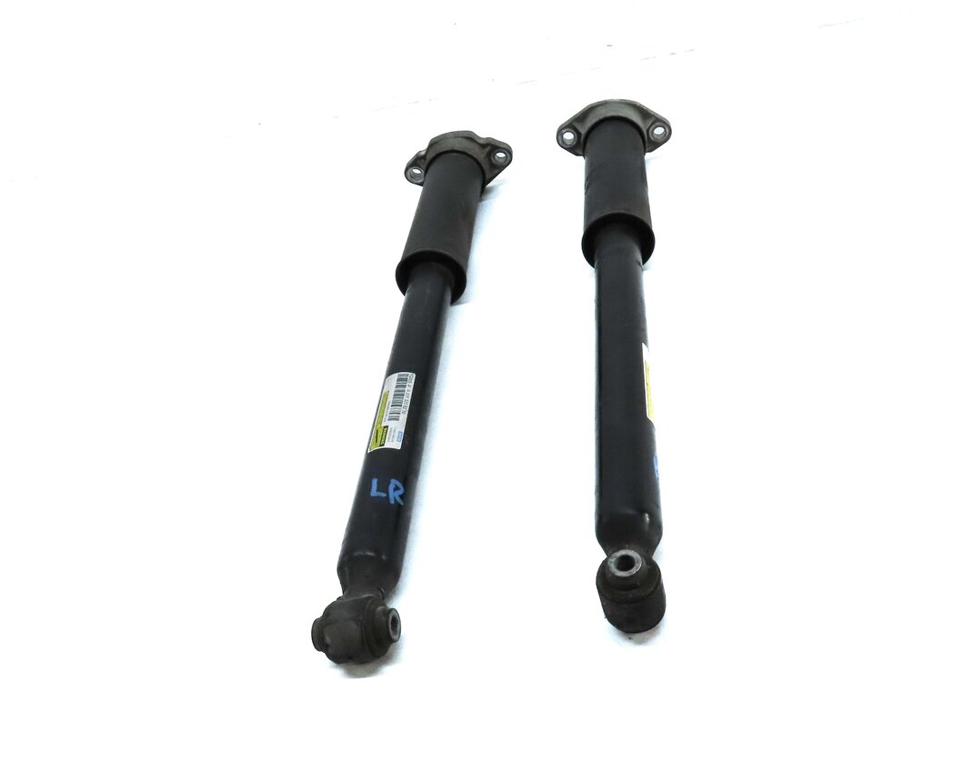 Thumbnail 2: 2015 MERCEDES C300 (W205) REAR LEFT & RIGHT SUSPENSION SHOCK STRUT SET-2