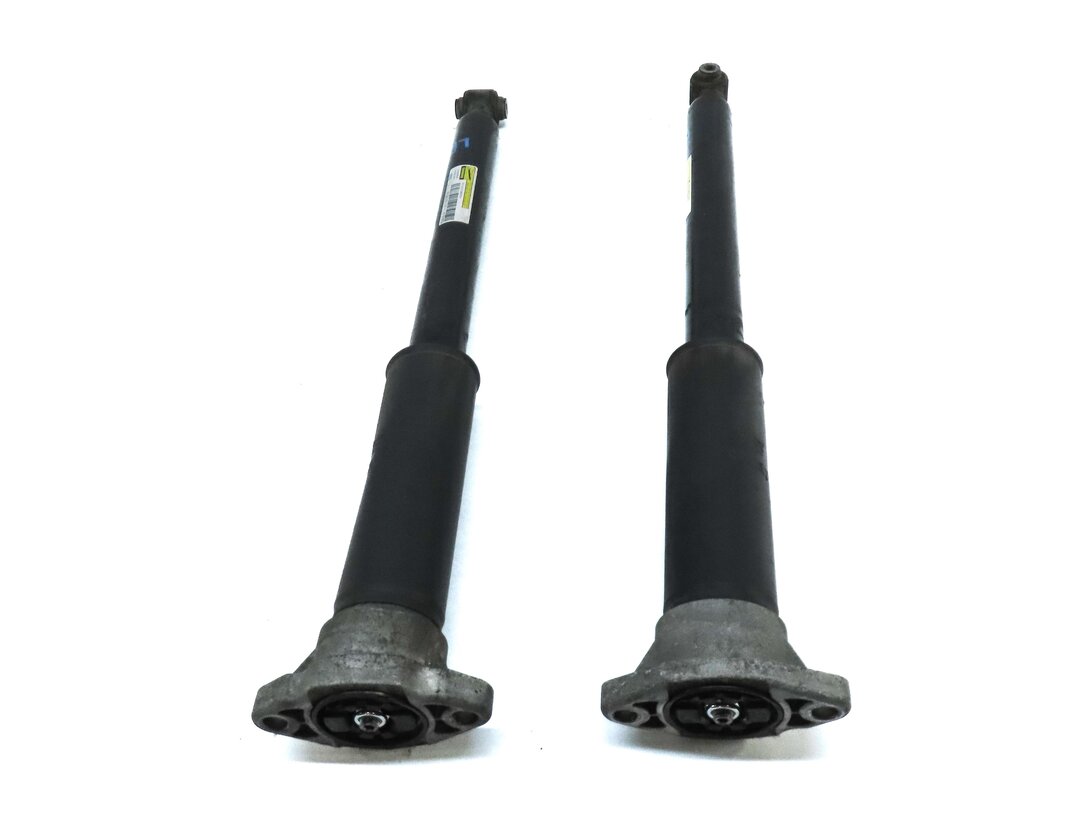 Thumbnail 4: 2015 MERCEDES C300 (W205) REAR LEFT & RIGHT SUSPENSION SHOCK STRUT SET-2