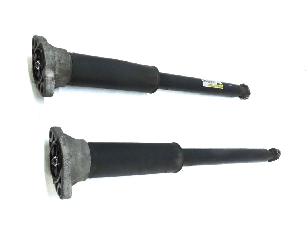 Thumbnail 6: 2015 MERCEDES C300 (W205) REAR LEFT & RIGHT SUSPENSION SHOCK STRUT SET-2