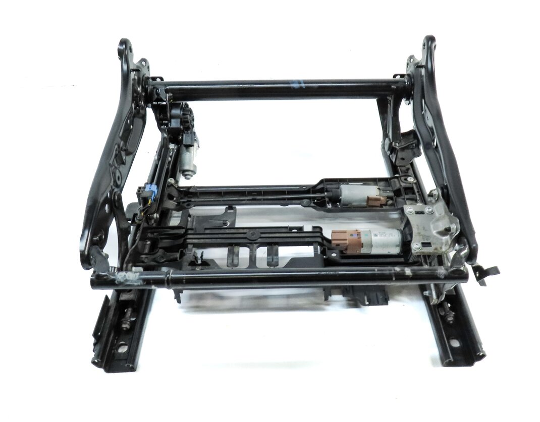 Thumbnail 2: 2015-2017 MERCEDES C-CLASS (W205) FRONT LEFT DRIVER MEMORY SEAT TRACK w/ MOTORS