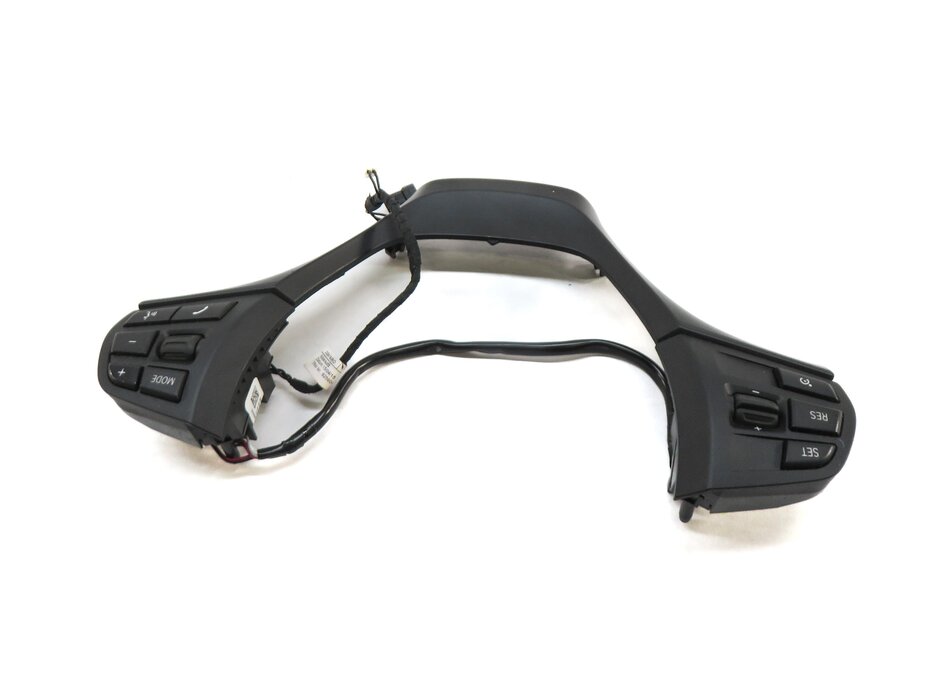 Thumbnail 4: 2015 BMW 320i (F30) LEFT & RIGHT STEERING WHEEL SWITCH BUTTON SET