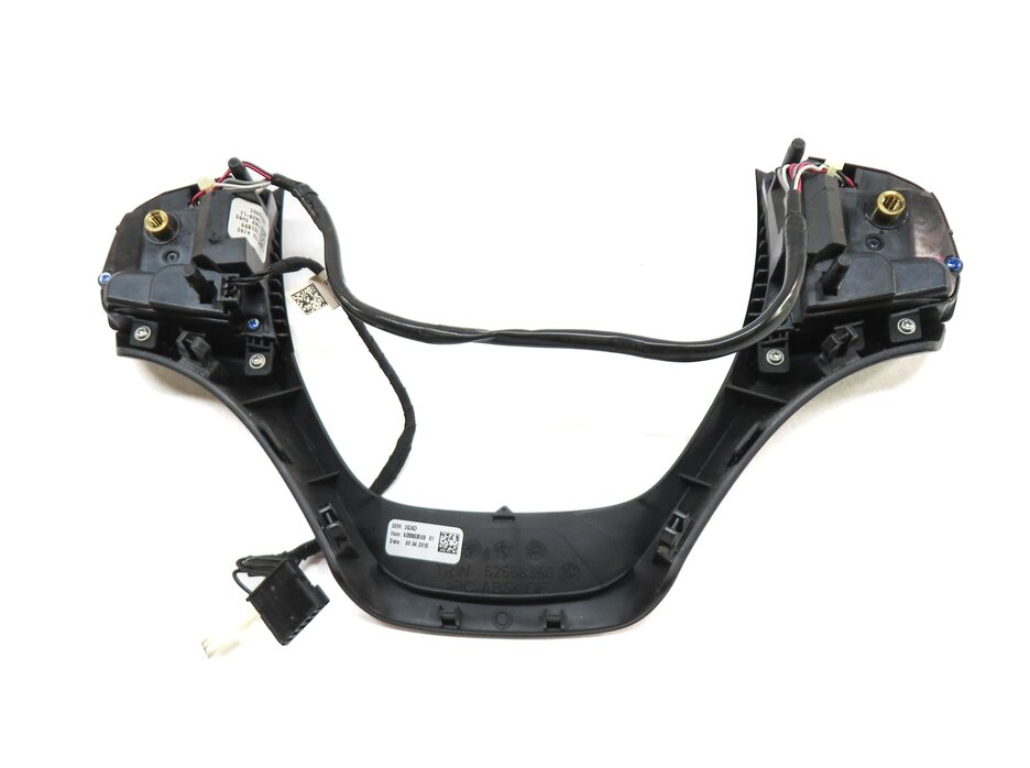 Thumbnail 5: 2015 BMW 320i (F30) LEFT & RIGHT STEERING WHEEL SWITCH BUTTON SET