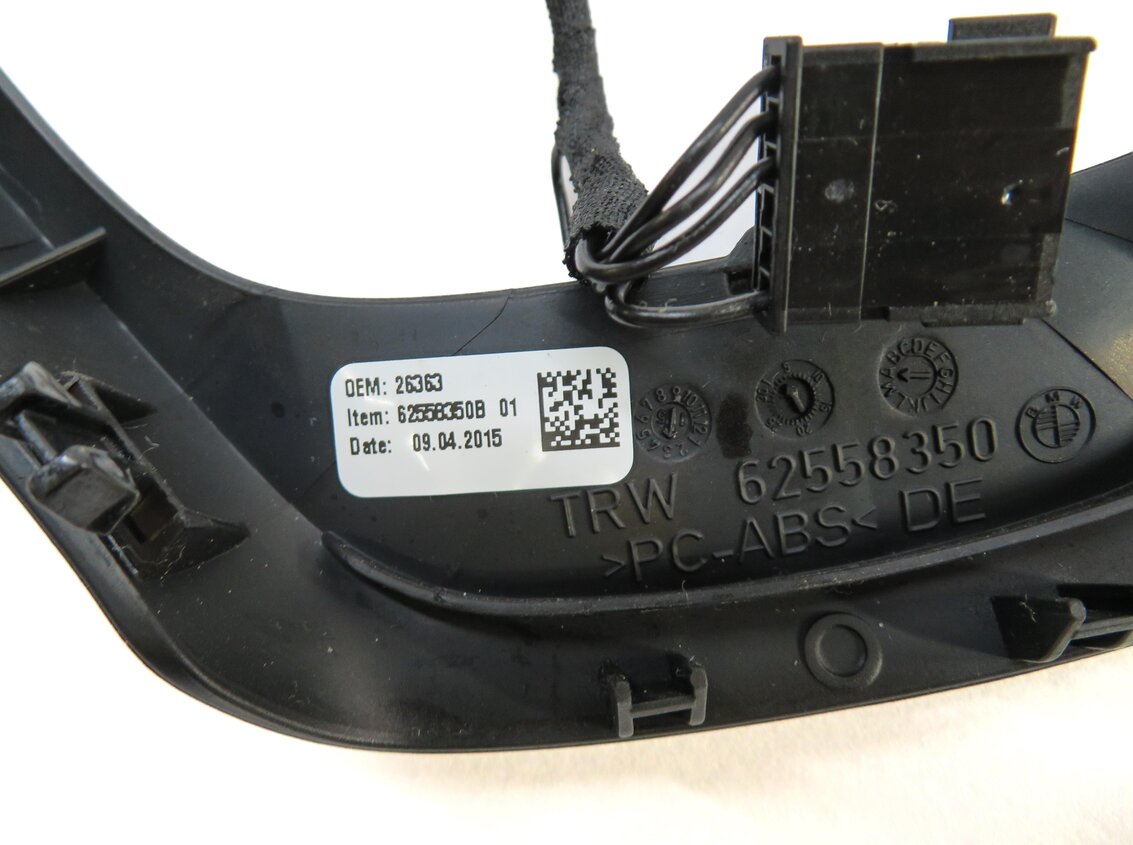 Thumbnail 7: 2015 BMW 320i (F30) LEFT & RIGHT STEERING WHEEL SWITCH BUTTON SET