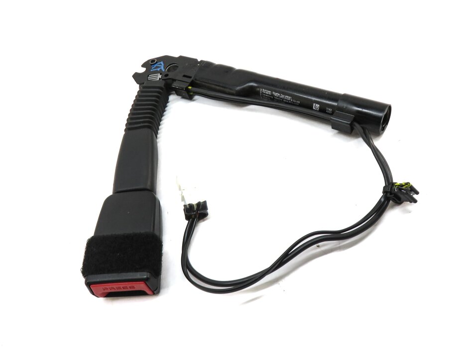 Thumbnail 3: 12-19 BMW 2 3 4 M3 (F22 F32 F33 F34 F36) FRONT RIGHT PASSENGER SEATBELT RECEIVER
