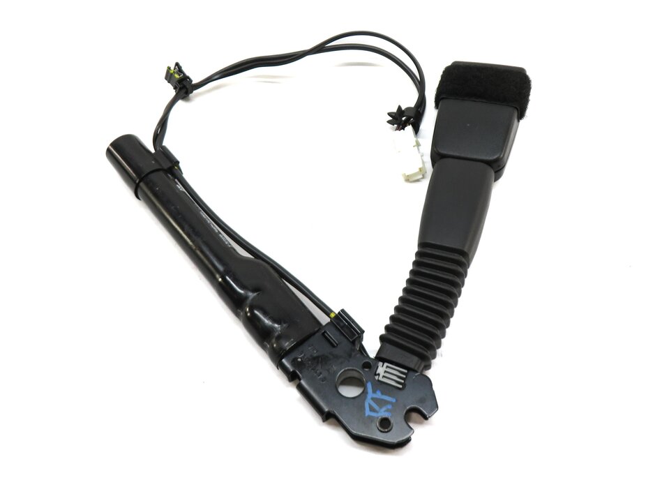 Thumbnail 4: 12-19 BMW 2 3 4 M3 (F22 F32 F33 F34 F36) FRONT RIGHT PASSENGER SEATBELT RECEIVER