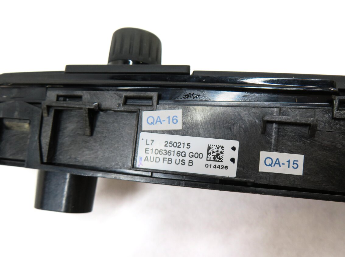 Thumbnail 6: 2012-2015 BMW 228i 320i 328i 335i 428i M3 M4 (F22 F30 F32) RADIO CONTROL SWITCH
