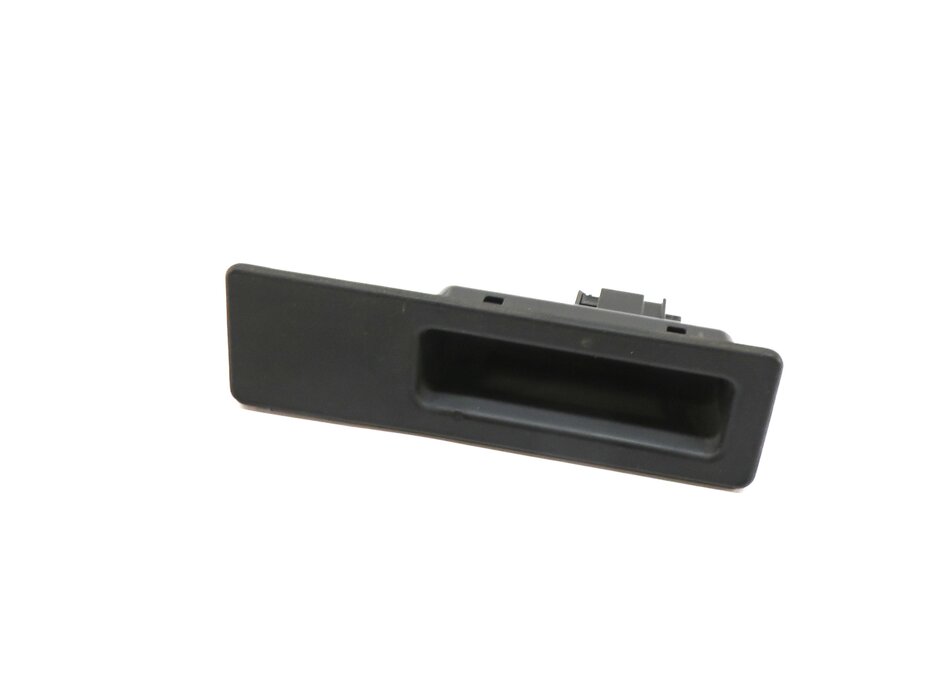 2015 BMW 320i (F30) REAR TRUNK HANDLE RELEASE HANDLE