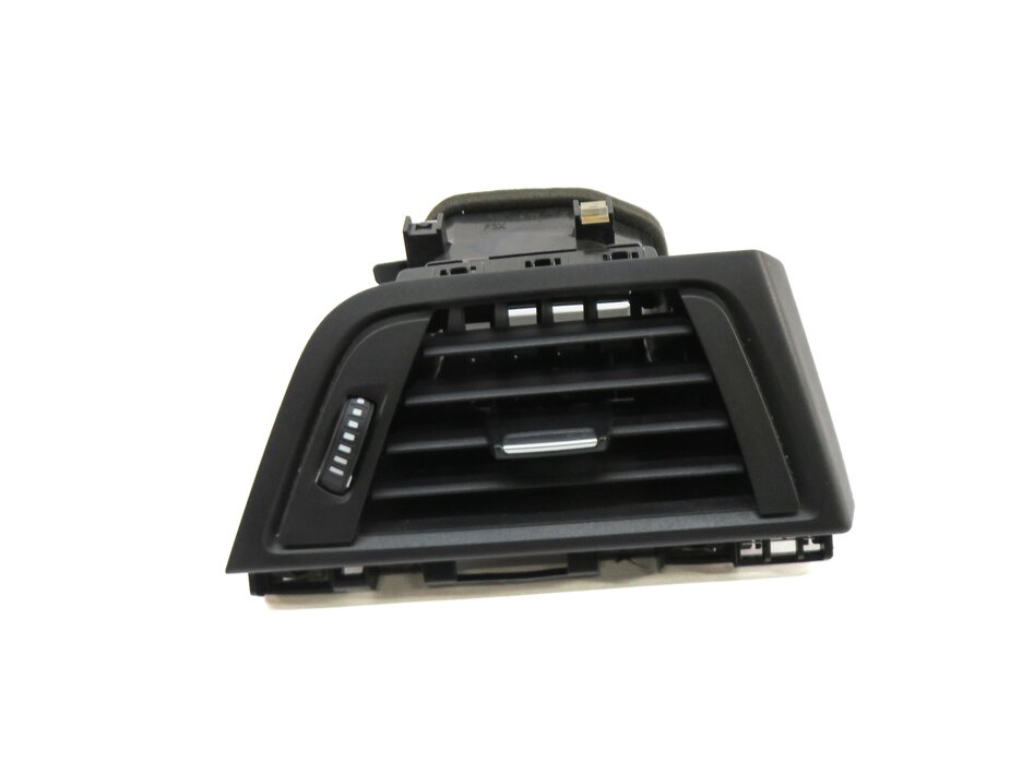 Thumbnail 2: 2015 BMW 320i (F30) FRONT RIGHT PASSENGER HEATER A/C AIR VENT