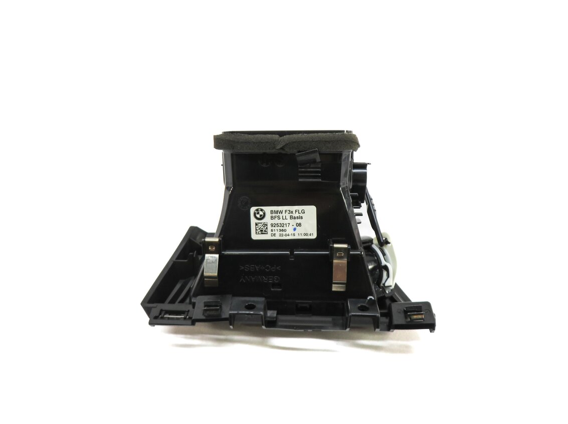 Thumbnail 5: 2015 BMW 320i (F30) FRONT RIGHT PASSENGER HEATER A/C AIR VENT
