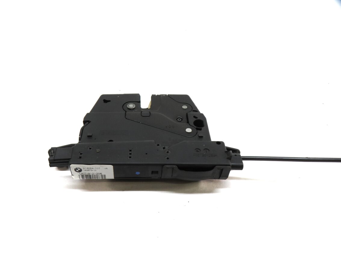 Thumbnail 6: 2015 BMW 320i (F30) REAR TRUNK LOCK LATCH ACTUATOR w/ CABLE