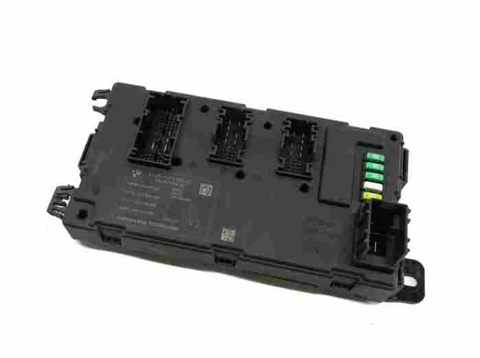 13-19 BMW 328i 330i 335i 428i 435i M3 M4 (F30 F31 F32) REAR BODY CONTROL MODULE