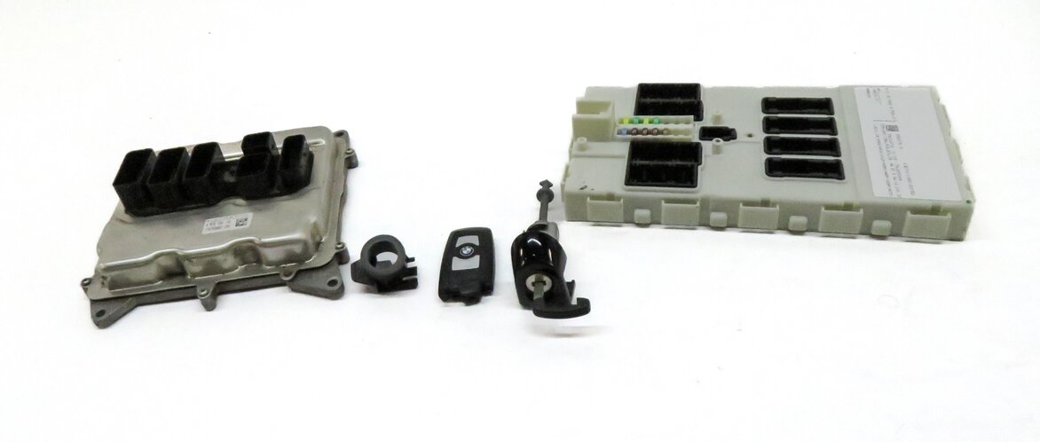 Thumbnail 2: 13-18 BMW 328i 428i 528i X3 X4 (F30 F32) 2.0L N26 ENGINE DME BCM MODULE KEY SET