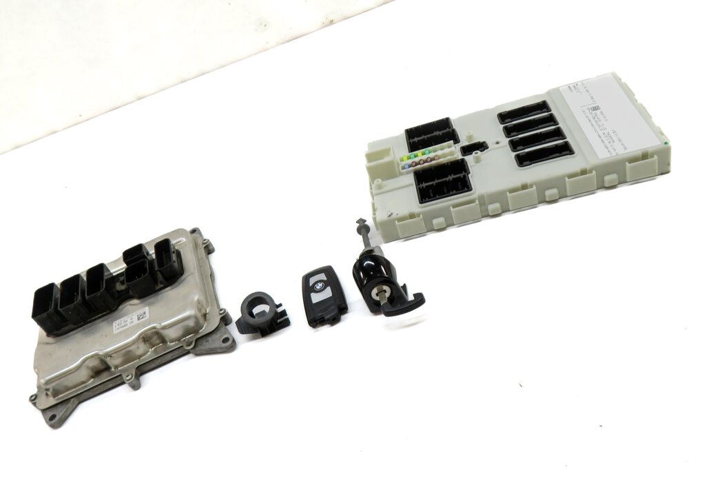 Thumbnail 3: 13-18 BMW 328i 428i 528i X3 X4 (F30 F32) 2.0L N26 ENGINE DME BCM MODULE KEY SET