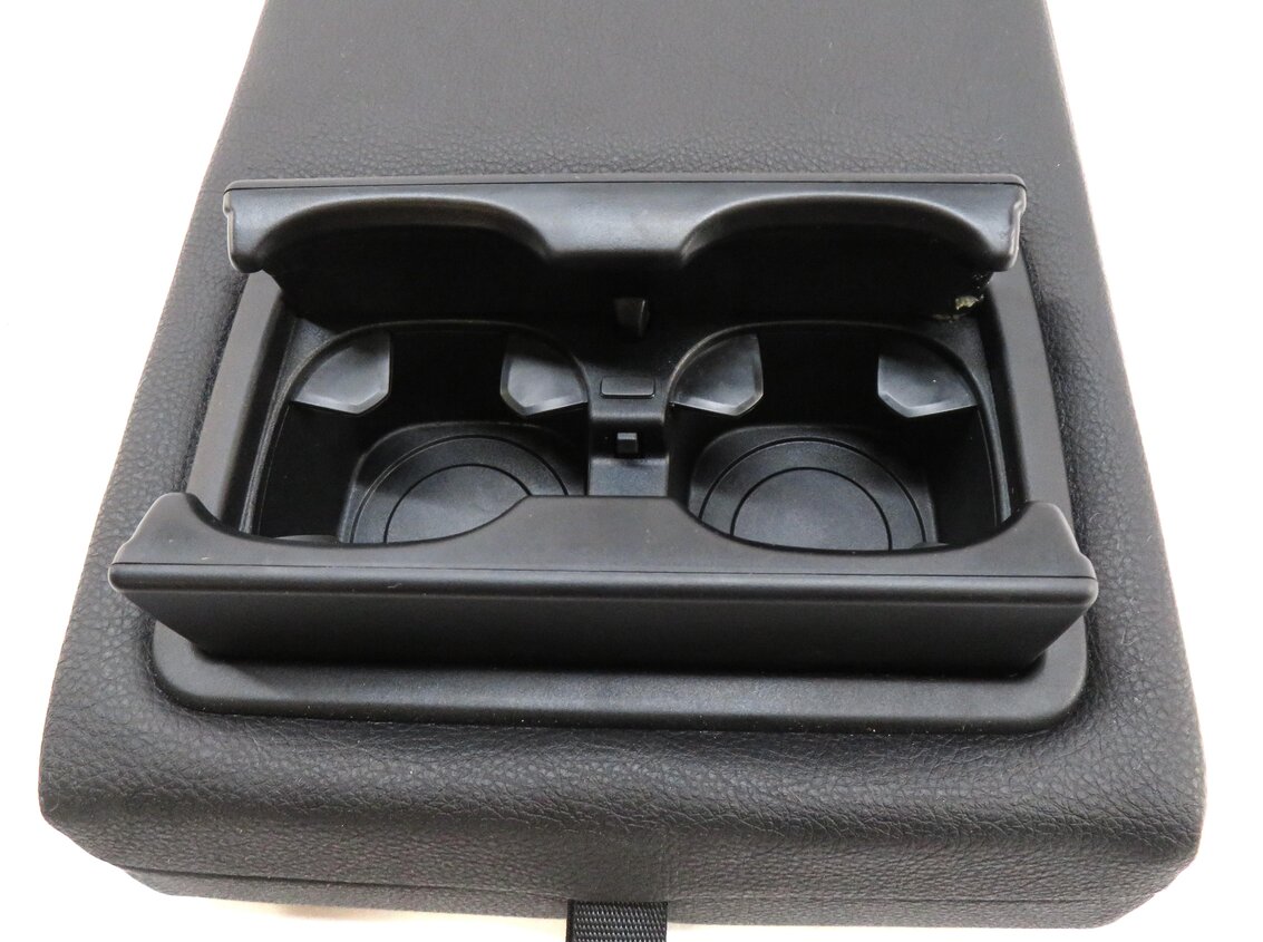 Thumbnail 8: 2015 BMW 320i (F30) REAR SEAT CENTER CONSOLE ARMREST CUPHOLDER (BLACK)
