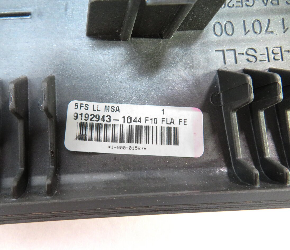 Thumbnail 17: 2013 BMW M5 ///M (F10) DASH DOOR CONSOLE INTERIOR TRIM SET (FINELINE WOOD TRIM)