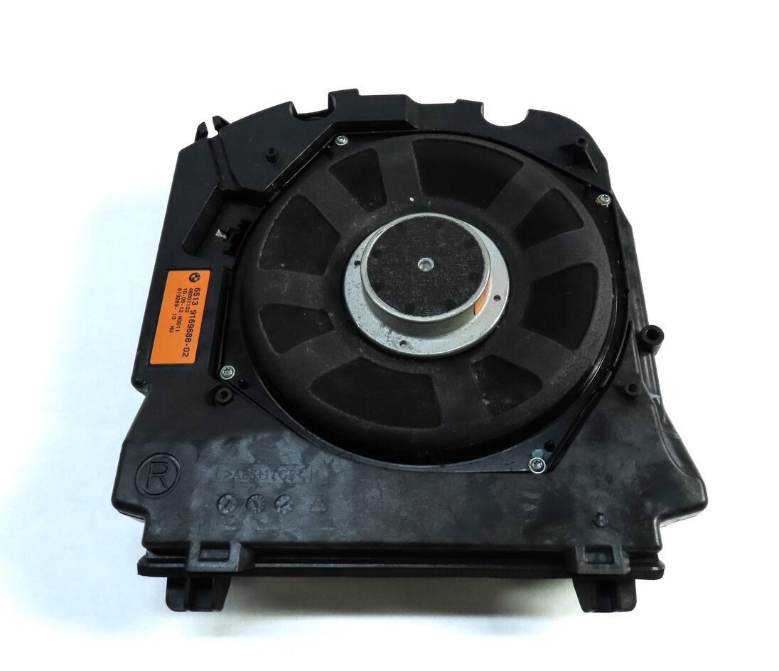 Thumbnail 4: 2013 BMW M5 (F10) HARMAN AUDIO SUB SUBWOOFER TWEETER SPEAKER SET-16