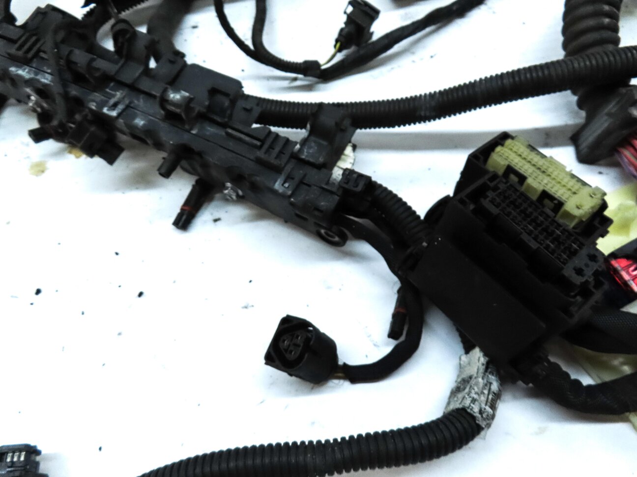 Thumbnail 10: 2013 BMW M5 ///M (F10) AUTO 4.4L S63 TWIN TURBO ENGINE WIRE WIRING HARNESS LOOM