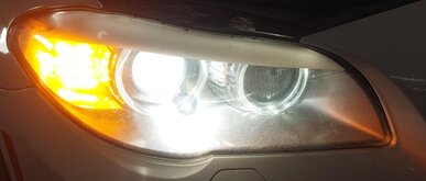 Thumbnail 2: 2011-2013 BMW 528i 535i 550i M5 (F10) RIGHT - XENON HID ADAPTIVE HEADLIGHT LAMP