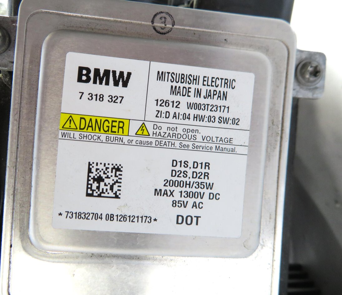 Thumbnail 8: 2011-2013 BMW 528i 535i 550i M5 (F10) RIGHT - XENON HID ADAPTIVE HEADLIGHT LAMP