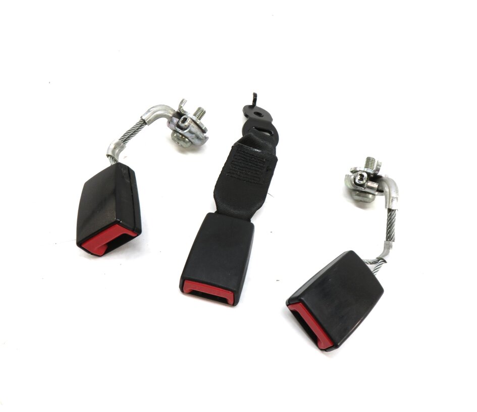 2013 BMW M5 ///M (F10) REAR SEAT LEFT CENTER RIGHT SEATBELT BUCKLE RECEIVER SET