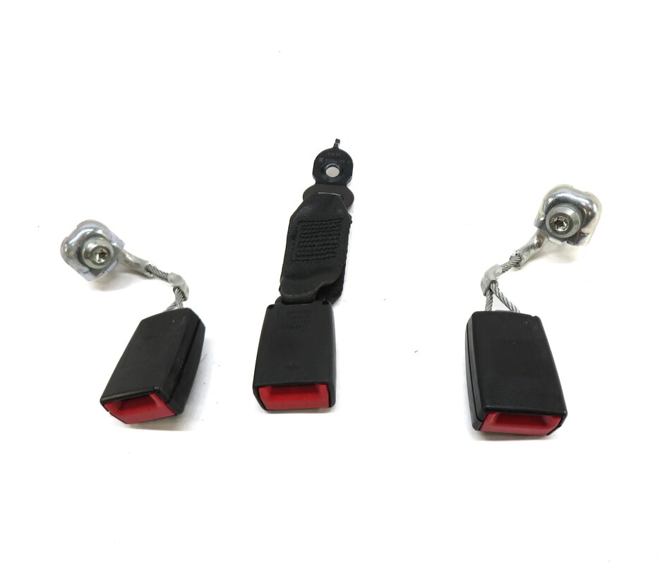 Thumbnail 4: 2013 BMW M5 ///M (F10) REAR SEAT LEFT CENTER RIGHT SEATBELT BUCKLE RECEIVER SET