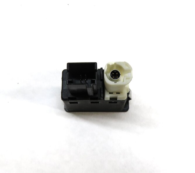 Thumbnail 4: 2013 BMW M5 ///M (F10) RADIO STEREO AUXILIARY AUDIO USB INTERFACE JACK