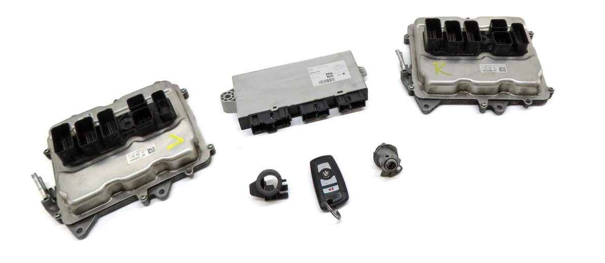 Thumbnail 3: 12-15 BMW M5 M6 ///M (F06 F10 F12 F13) 4.4L S63 ENGINE DME CAS 4 MODULE KEY SET