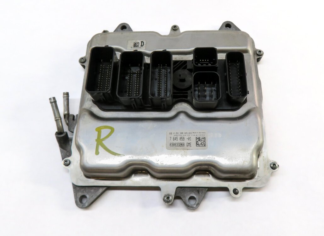 Thumbnail 4: 12-15 BMW M5 M6 ///M (F06 F10 F12 F13) 4.4L S63 ENGINE DME CAS 4 MODULE KEY SET