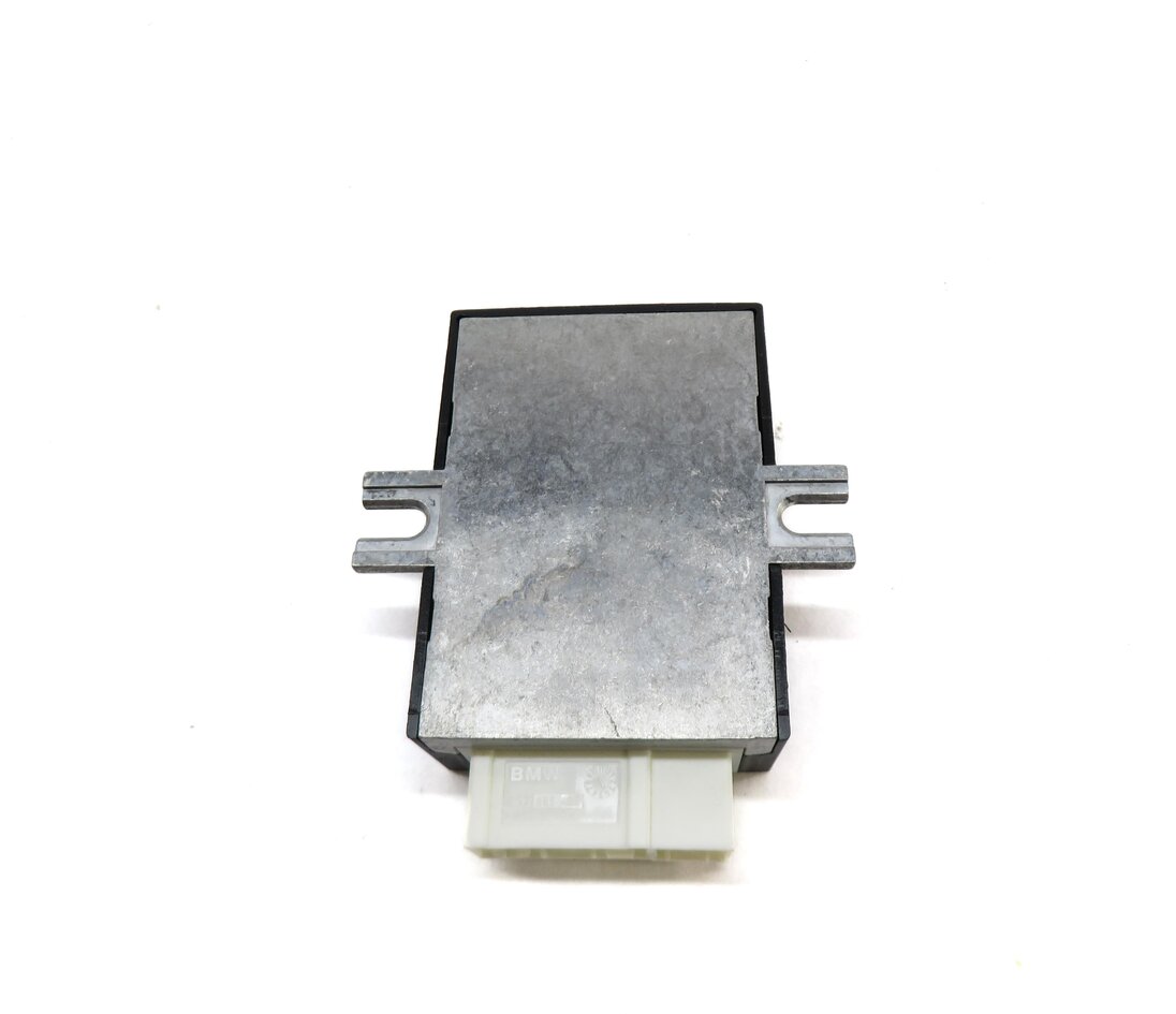 Thumbnail 5: 2010-2013 BMW 760i M5 M6 ///M (F01 F06 F10 F12) FUEL PUMP CONTROL MODULE